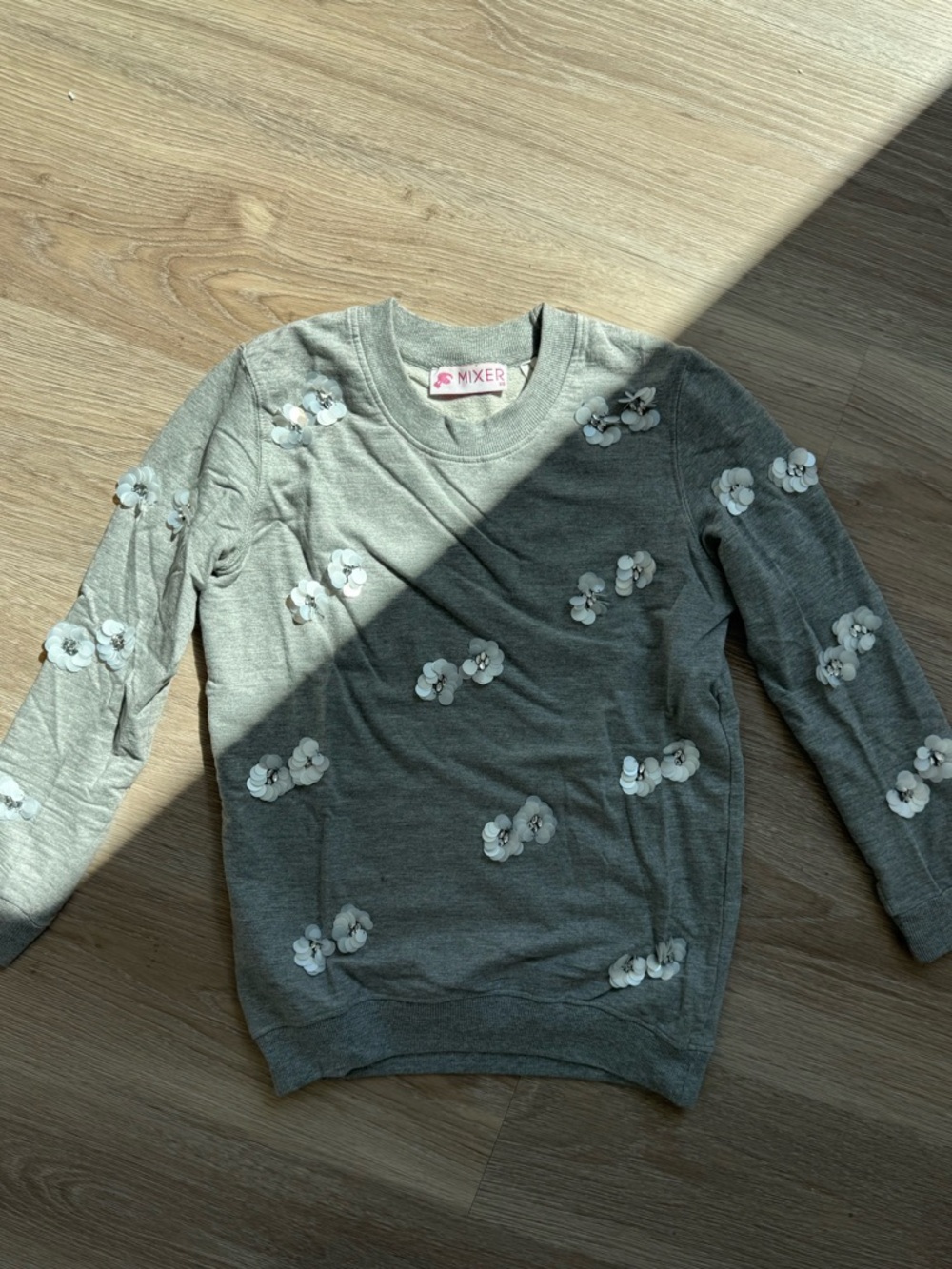 Women's Gray Crewneck Sweater with Floral Appliqués